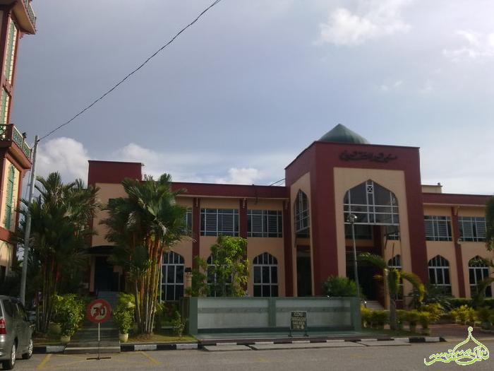azrul alwi